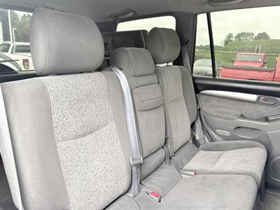 2005 Toyota Landcruiser Prado - Thumbnail