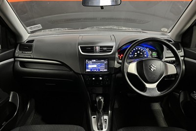 2015 Suzuki Swift - Thumbnail