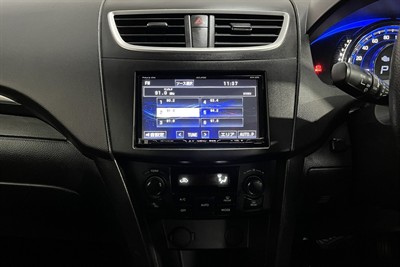 2015 Suzuki Swift - Thumbnail