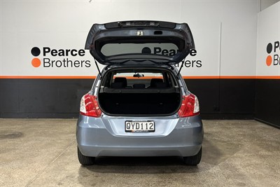2015 Suzuki Swift - Thumbnail