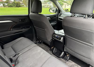 2015 Toyota Highlander - Thumbnail