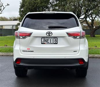 2015 Toyota Highlander - Thumbnail