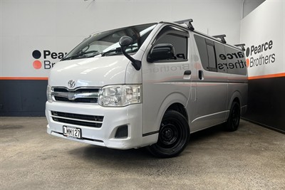 2013 Toyota Hiace - Thumbnail