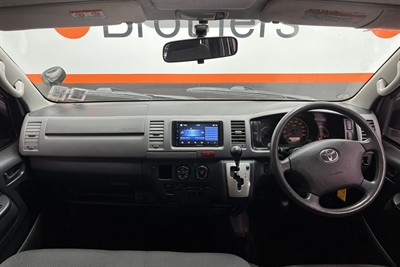 2013 Toyota Hiace - Thumbnail