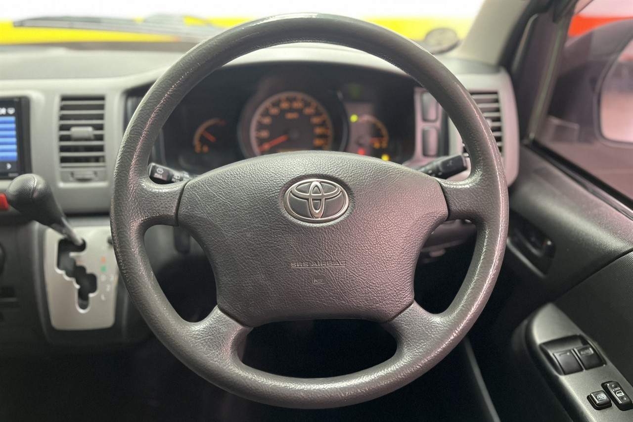2013 Toyota Hiace