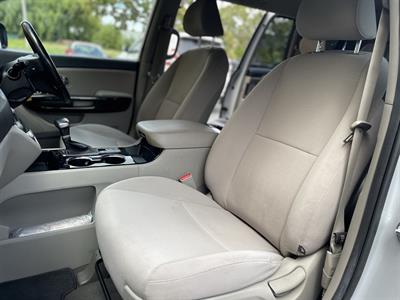 2020 Kia Carnival - Thumbnail