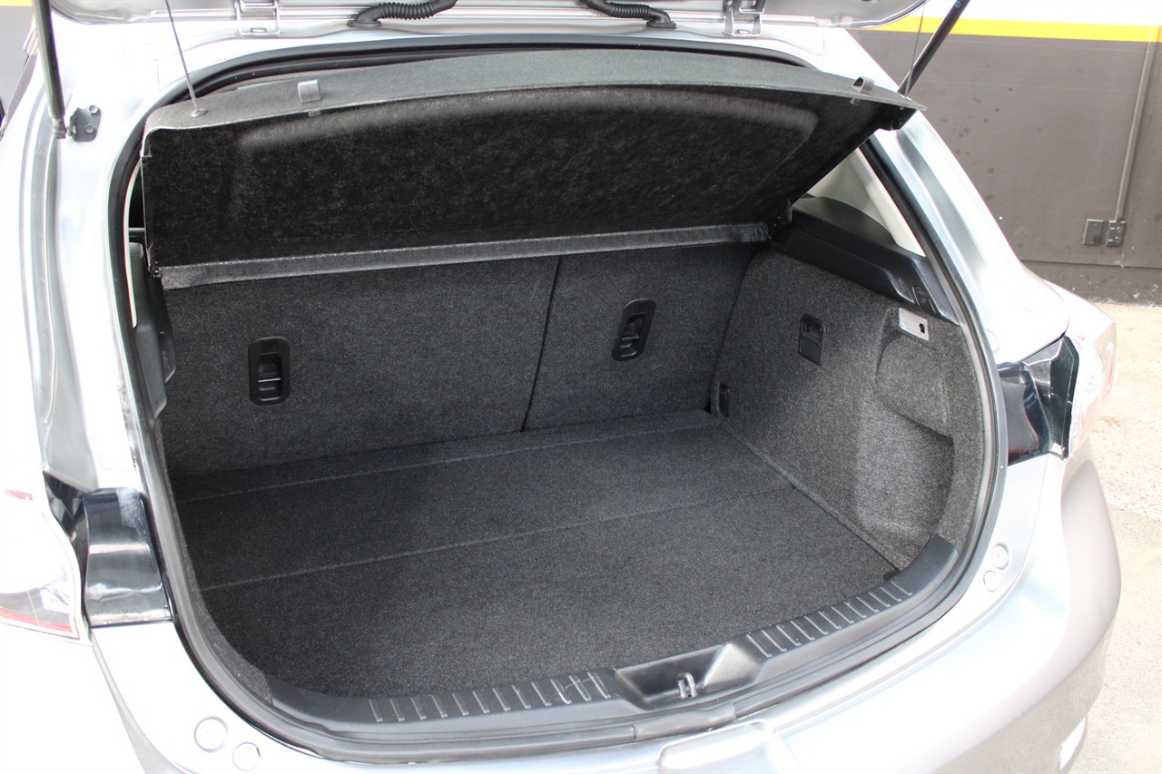 2011 Mazda Axela