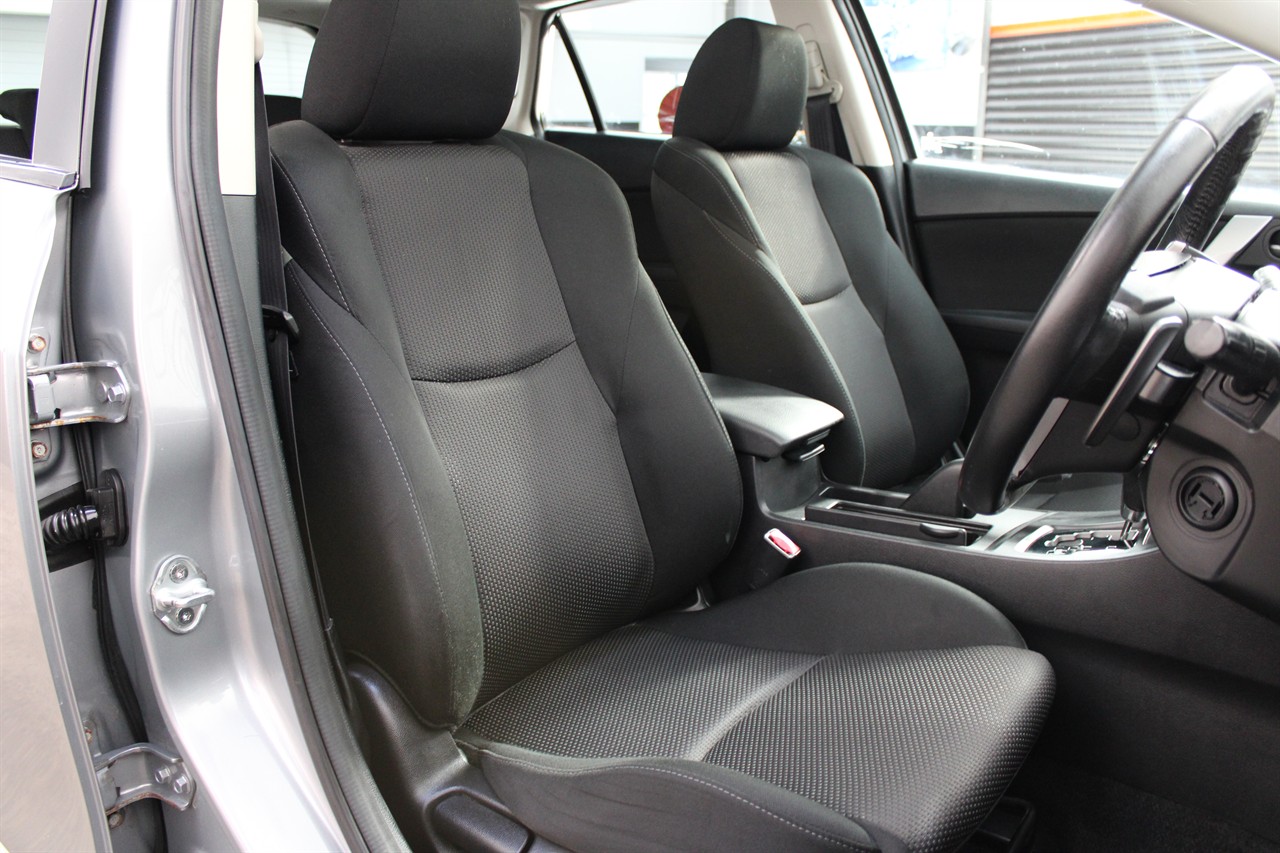 2011 Mazda Axela