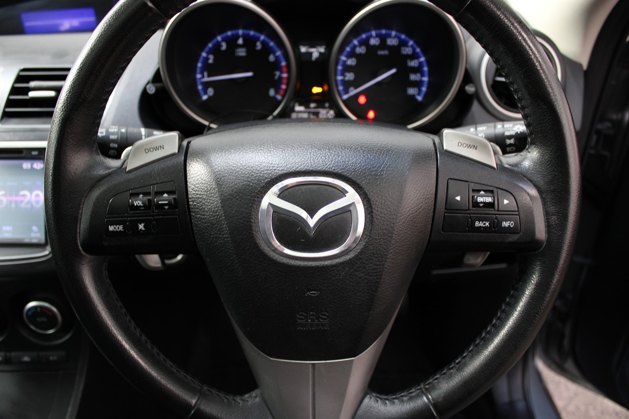 2011 Mazda Axela