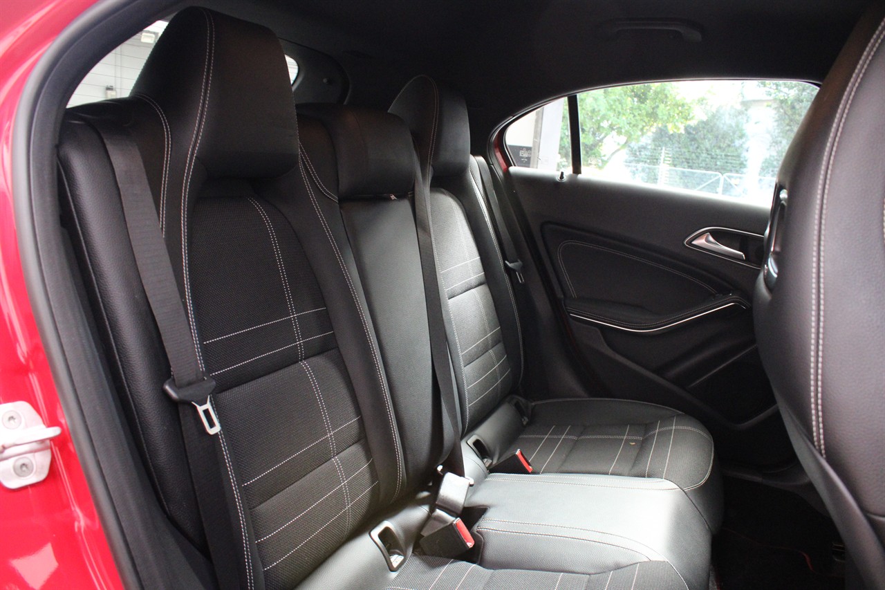 2014 Mercedes-Benz A180