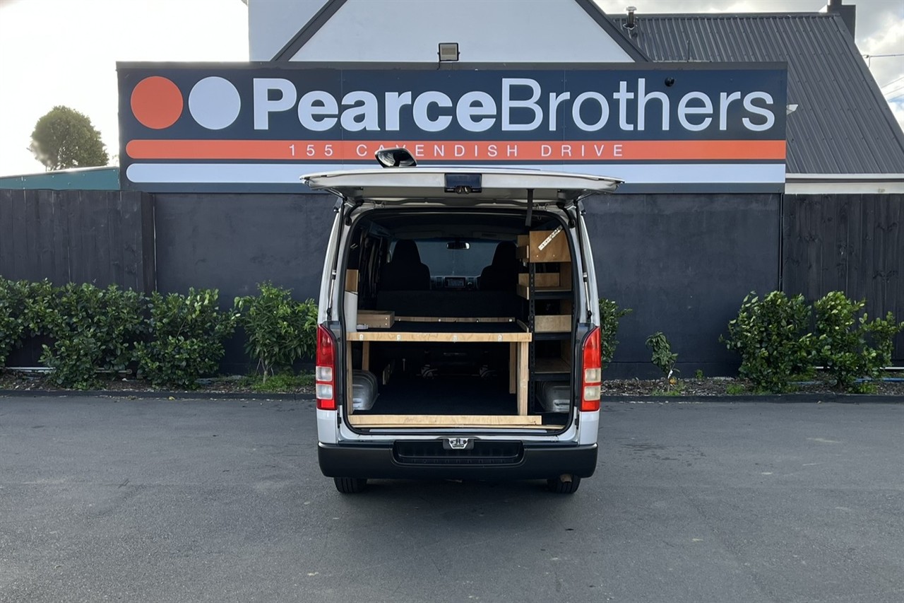 2015 Toyota Hiace