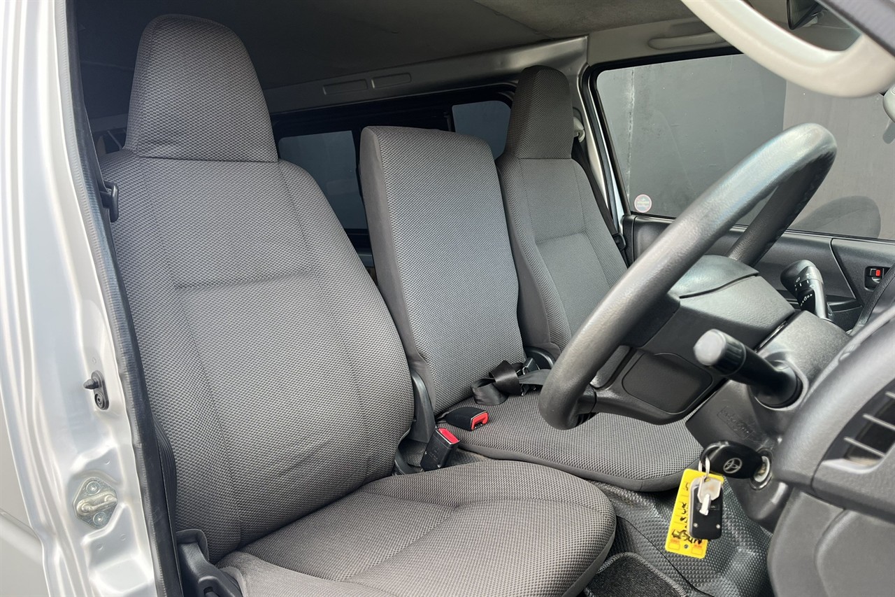 2015 Toyota Hiace