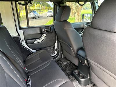 2017 Jeep WRANGLER - Thumbnail