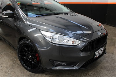 2017 Ford Focus - Thumbnail