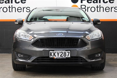 2017 Ford Focus - Thumbnail