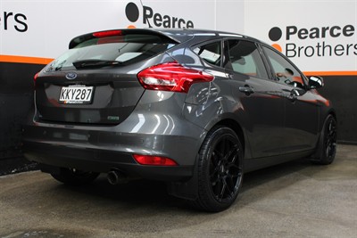 2017 Ford Focus - Thumbnail