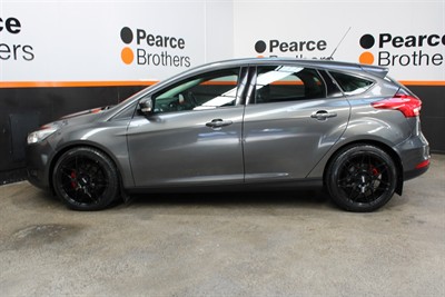 2017 Ford Focus - Thumbnail