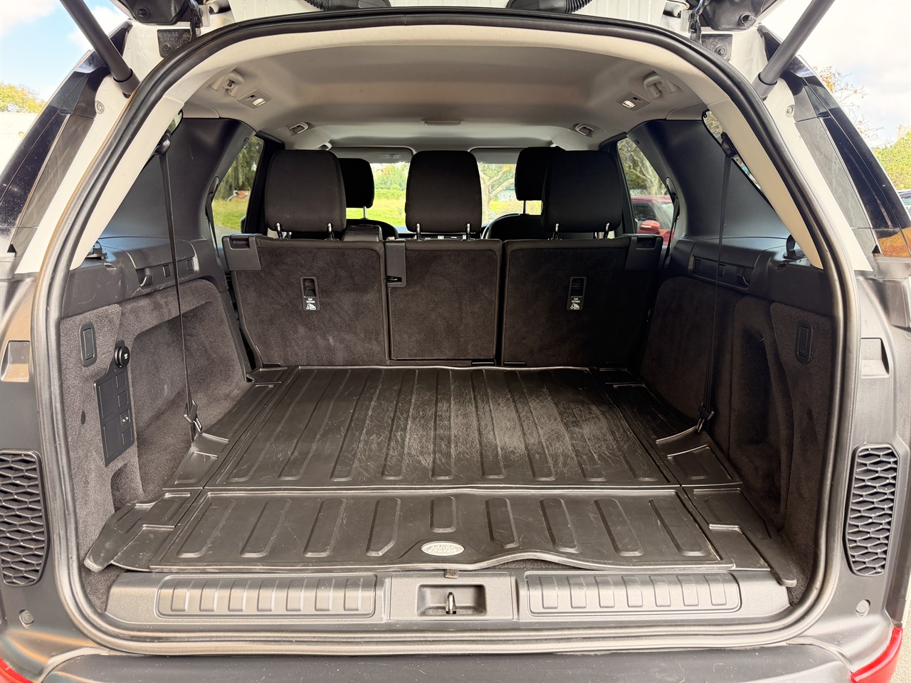 2018 Land Rover DISCOVERY