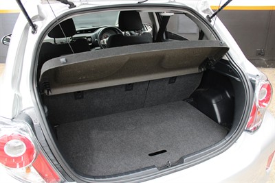 2014 Toyota YARIS - Thumbnail