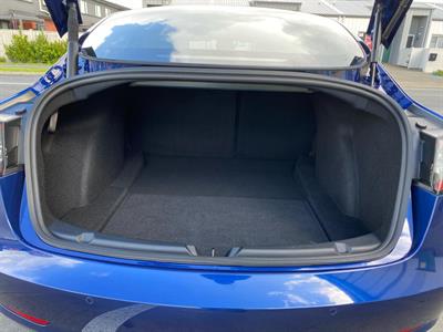 2021 Tesla Model 3 - Thumbnail