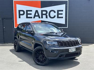 2017 Jeep Grand Cherokee - Thumbnail