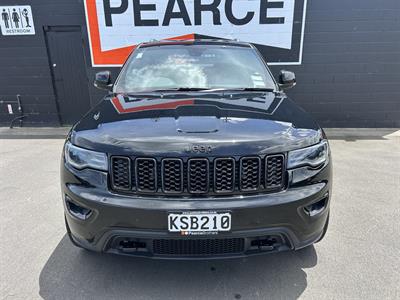 2017 Jeep Grand Cherokee - Thumbnail