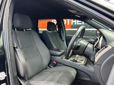 2017 Jeep Grand Cherokee - Thumbnail