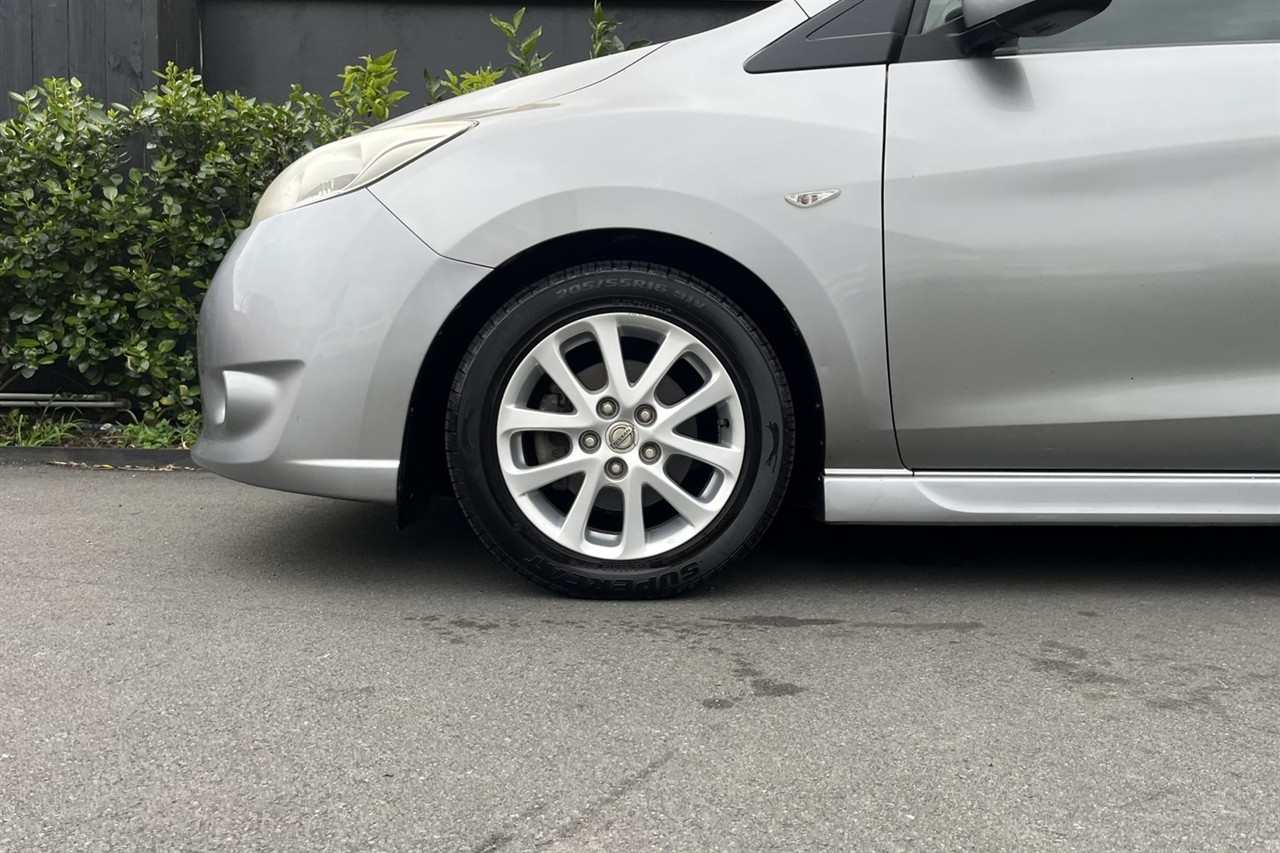 2012 Nissan Lafesta