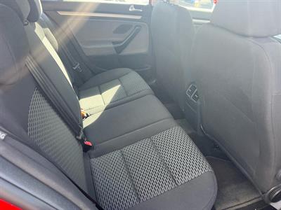 2011 Volkswagen GOLF - Thumbnail