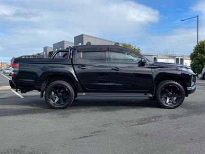 2019 Mitsubishi Triton - Thumbnail