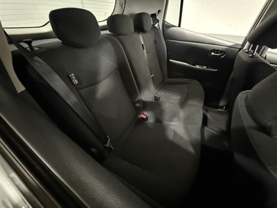 2015 Nissan Leaf - Thumbnail
