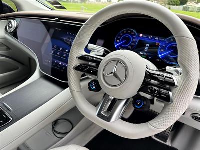 2022 Mercedes-Benz EQS - Thumbnail