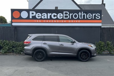 2017 Toyota HIGHLANDER - Thumbnail