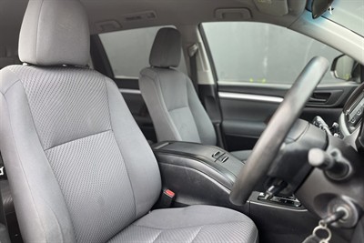 2017 Toyota HIGHLANDER - Thumbnail