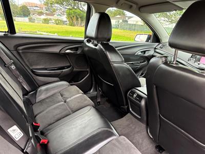 2016 Holden Commodore - Thumbnail