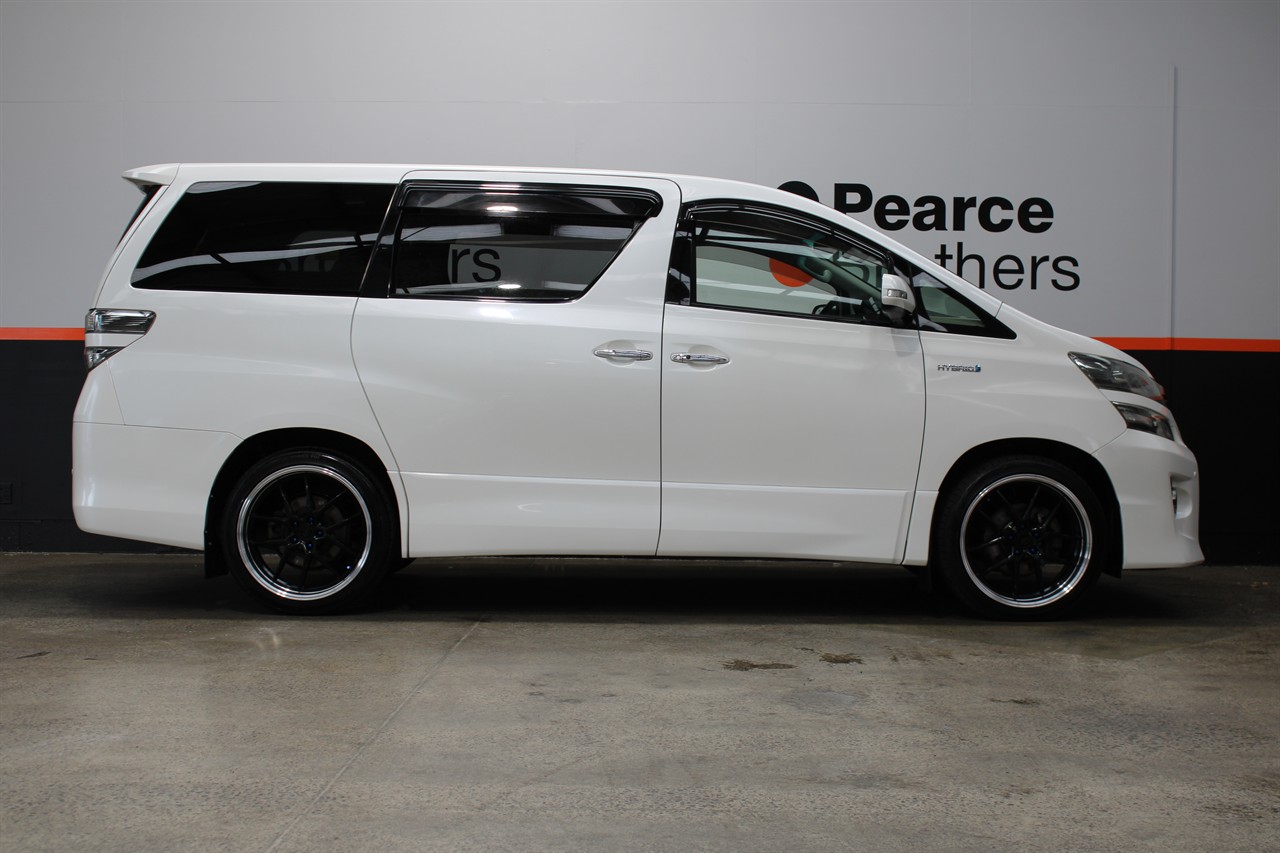 2012 Toyota Vellfire