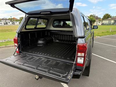 2016 Isuzu D-Max - Thumbnail