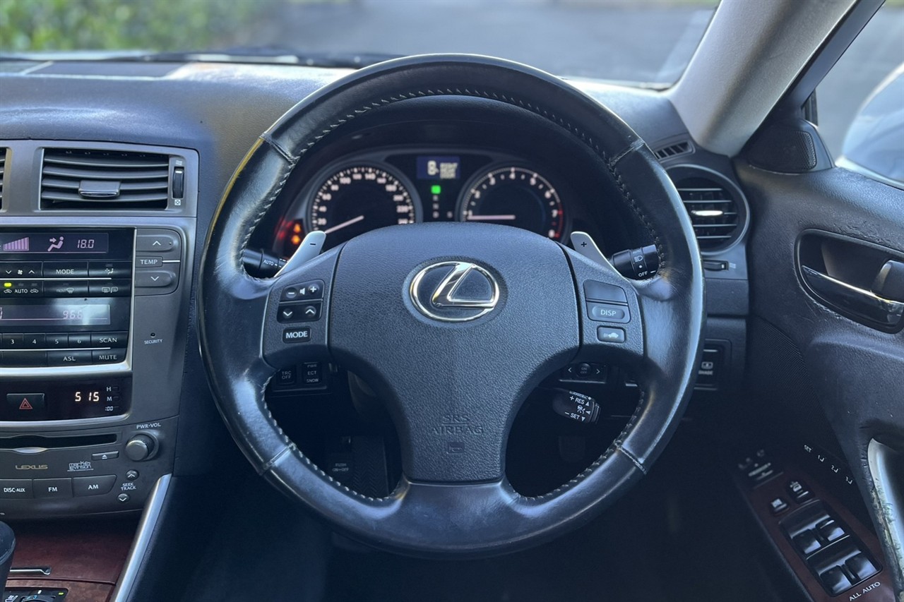 2005 Lexus IS250