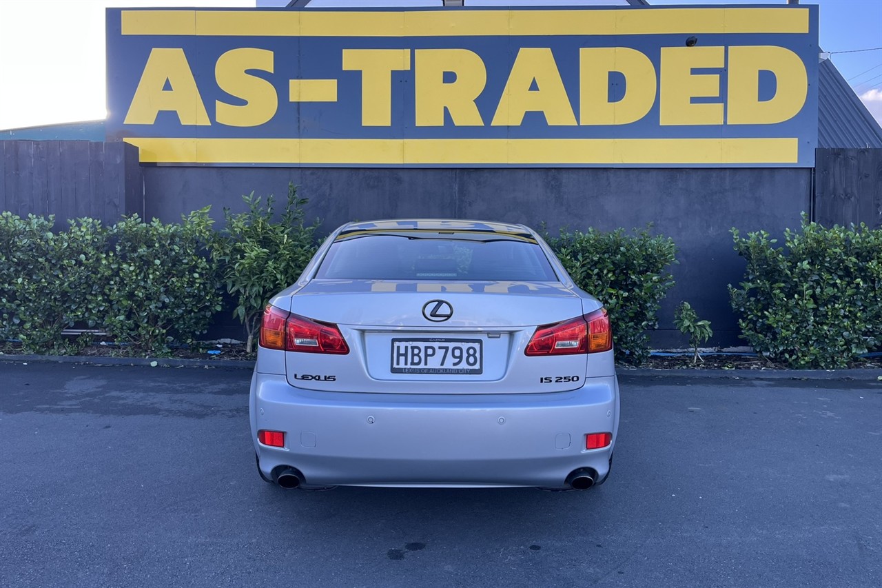 2005 Lexus IS250