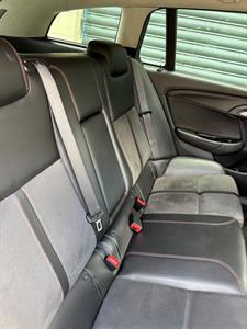 2015 Holden Commodore - Thumbnail