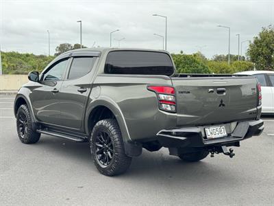 2018 Mitsubishi Triton - Thumbnail