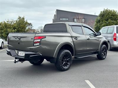 2018 Mitsubishi Triton - Thumbnail