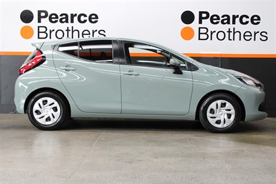 2022 Toyota Aqua - Thumbnail