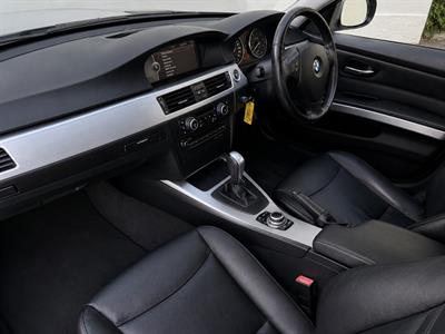 2010 BMW 320i - Thumbnail