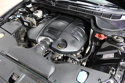 2012 Holden Commodore - Thumbnail