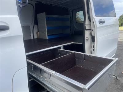 2022 Mercedes-Benz Vito - Thumbnail