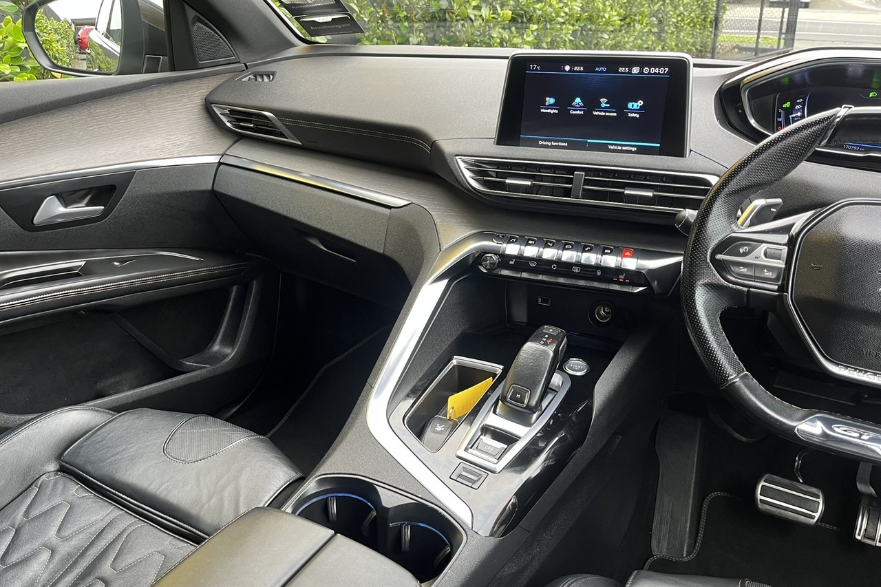 2018 Peugeot 5008