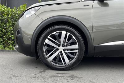 2018 Peugeot 5008 - Thumbnail