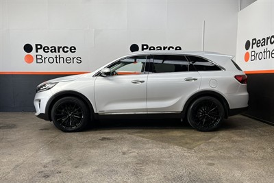 2018 Kia Sorento - Thumbnail