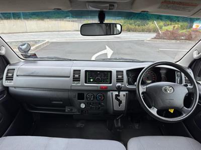 2009 Toyota Hiace - Thumbnail